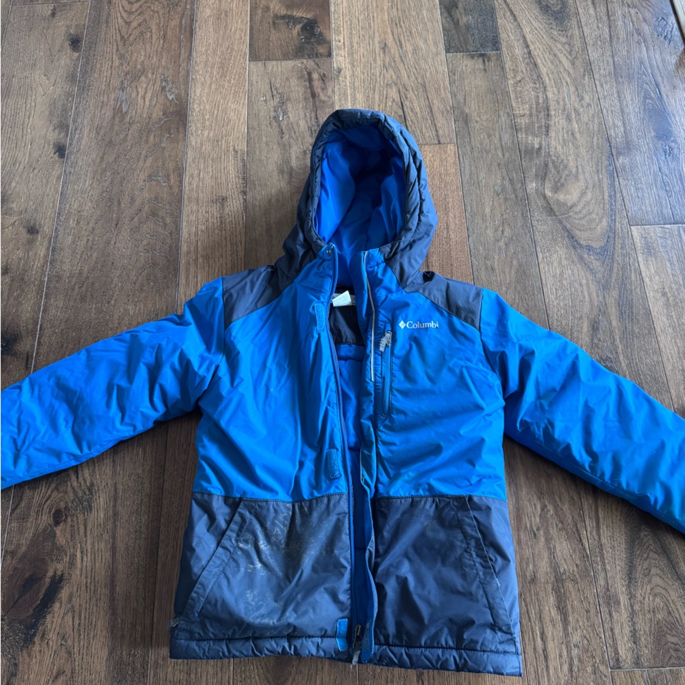 Columbia Blue and Gray Coat with Hood and Water-Resistant Fabric